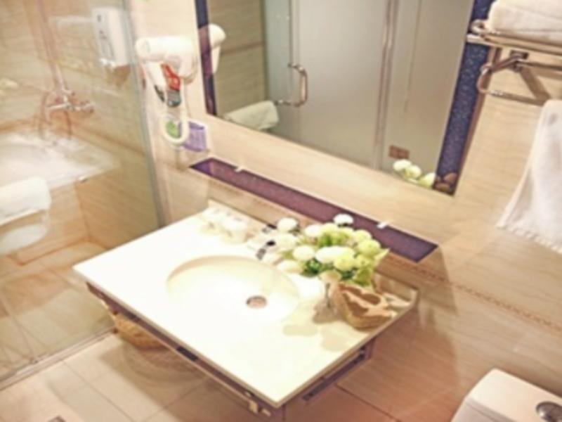 Greentree Alliance Jiangxi Nanchang Honggutan Middle Fenghuang Avenue Hotel Екстер'єр фото