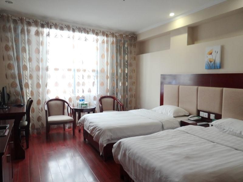 Greentree Alliance Jiangxi Nanchang Honggutan Middle Fenghuang Avenue Hotel Екстер'єр фото