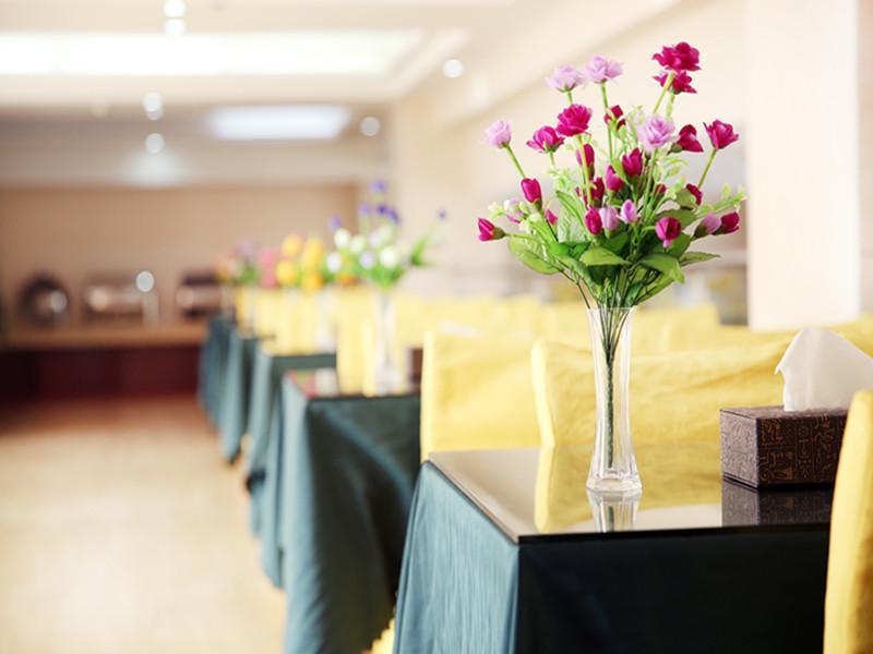 Greentree Alliance Jiangxi Nanchang Honggutan Middle Fenghuang Avenue Hotel Екстер'єр фото