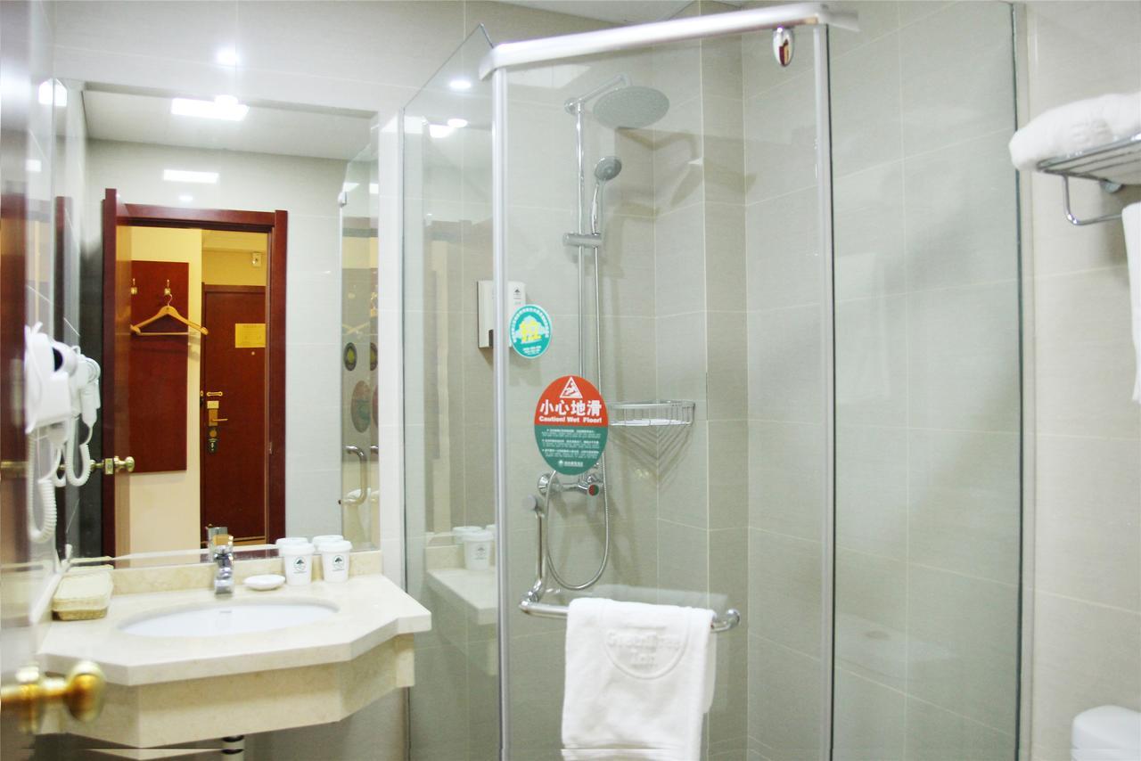 Greentree Alliance Jiangxi Nanchang Honggutan Middle Fenghuang Avenue Hotel Екстер'єр фото