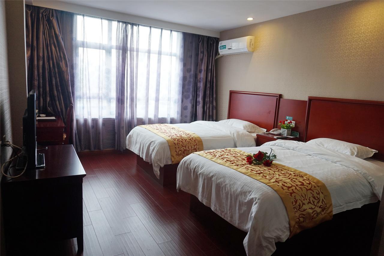 Greentree Alliance Jiangxi Nanchang Honggutan Middle Fenghuang Avenue Hotel Екстер'єр фото
